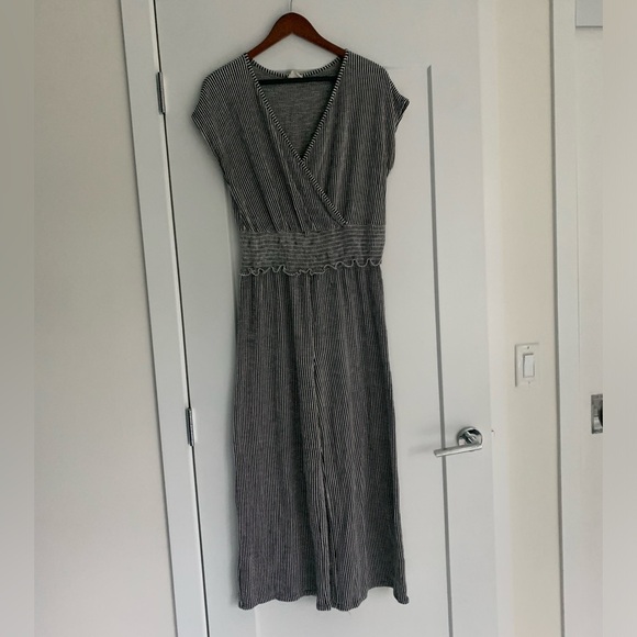 Comfortable Striped Jumpsuit - Picture 2 of 4